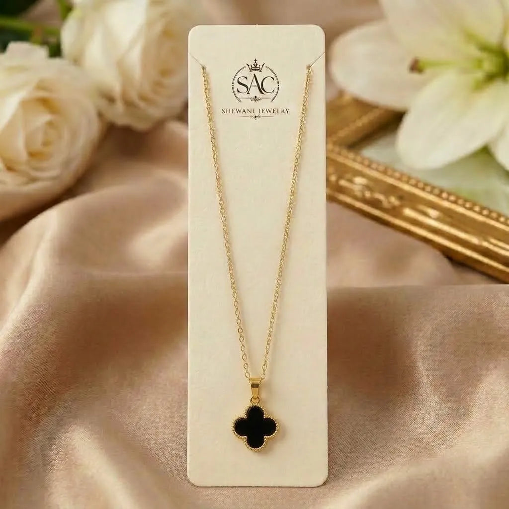 Clover Locket