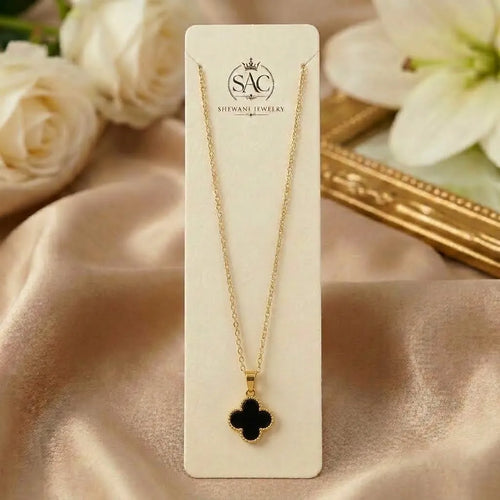 Clover Locket